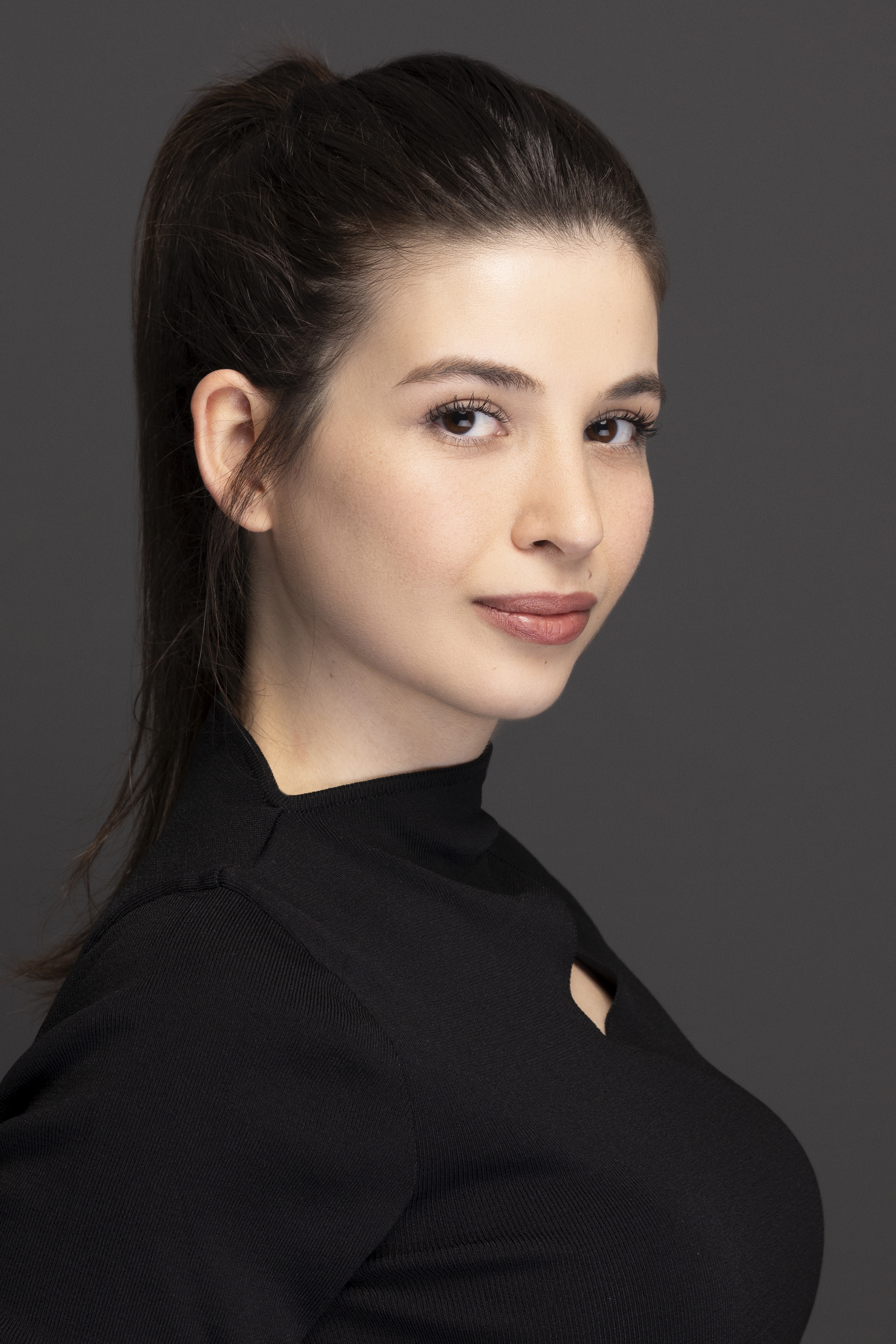 Betül Karakaş 2